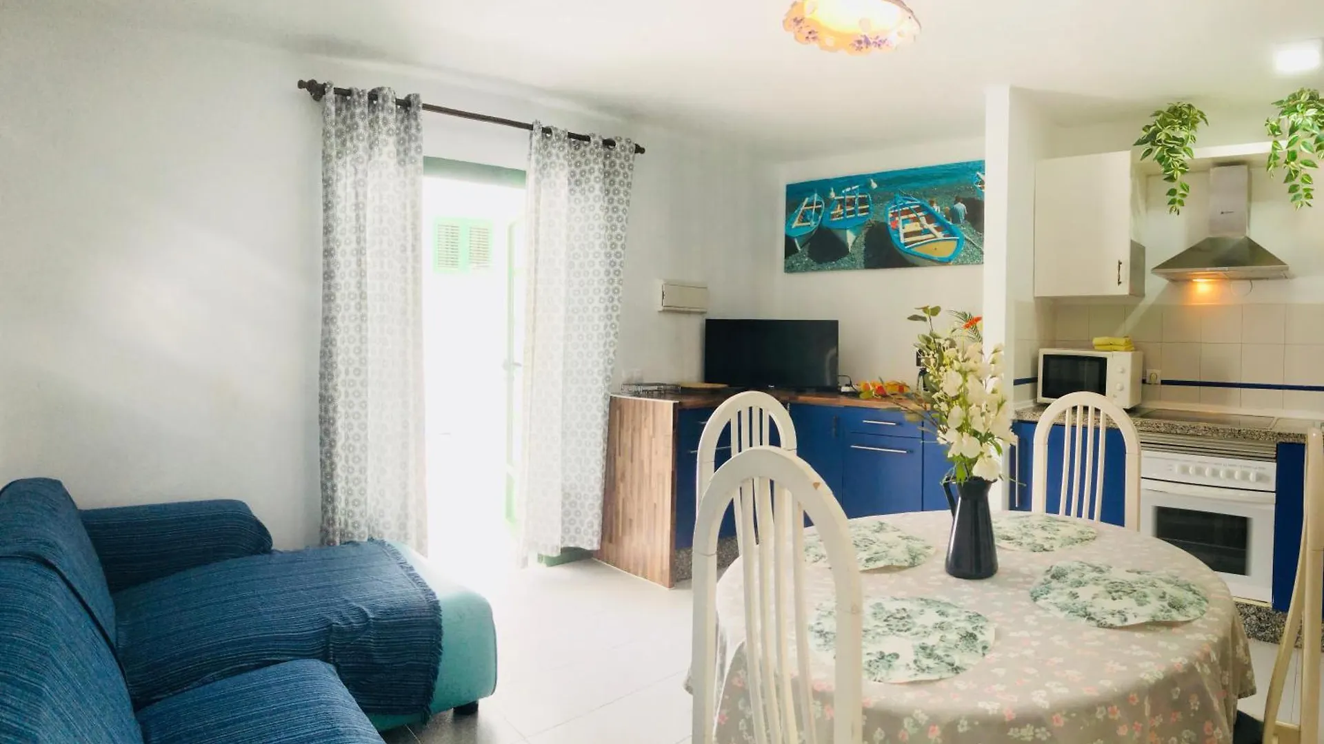 Apartment Florencia, With Pool & Wifi In Puerto Del Carmen Lanzarote Island