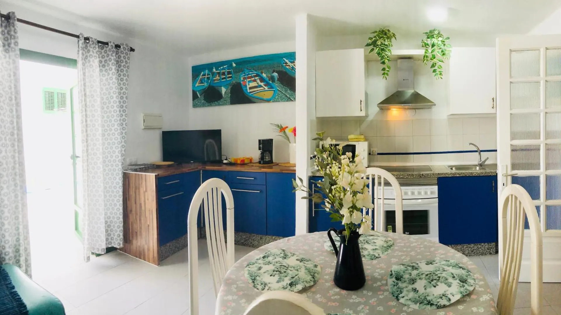 Apartment Florencia, With Pool & Wifi In Puerto Del Carmen Lanzarote Island